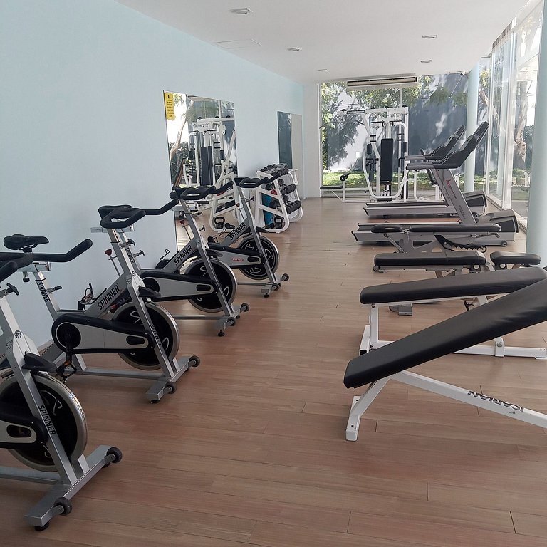 Moderno depa alberca y cancha de pádel, Juriquilla