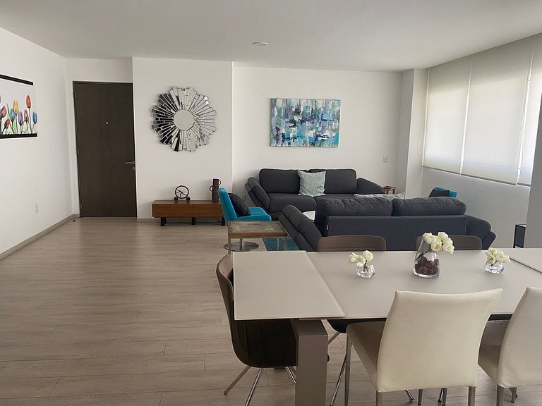 Juriquilla: Departamento con alberca y amenidades