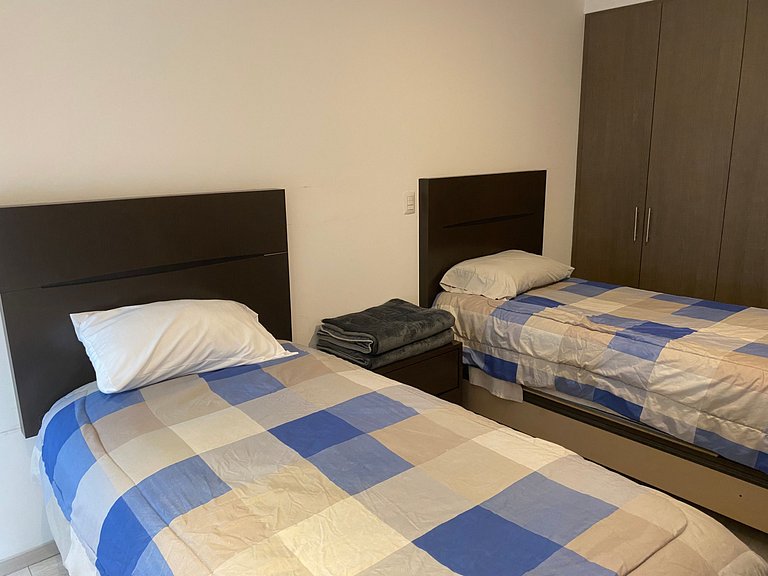 Juriquilla: Departamento con alberca y amenidades