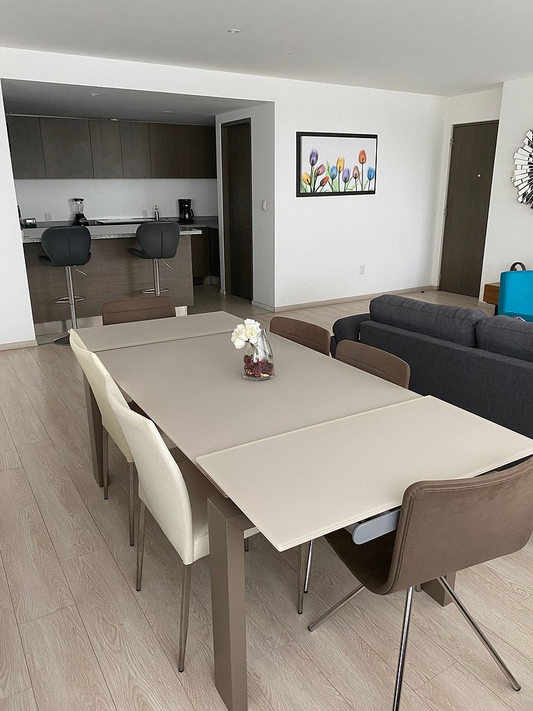 Juriquilla: Departamento con alberca y amenidades