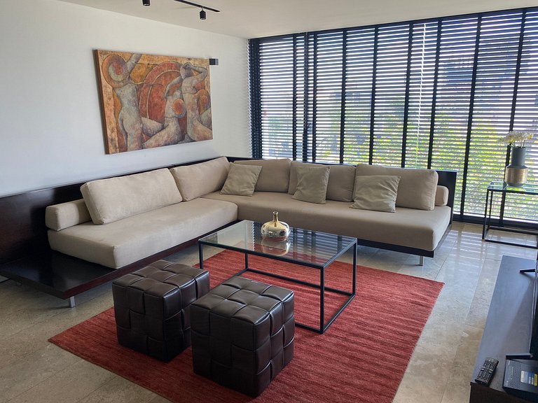 Vive en Juriquilla: Departamento Amueblado en Renta