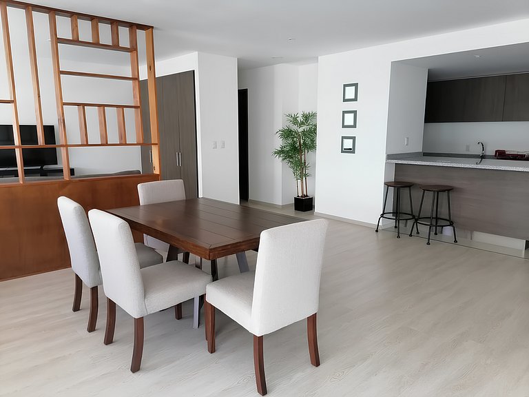 Suite de Lujo con Terraza y Alberca en Juriquilla