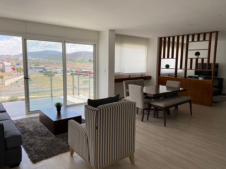 Suite de Lujo con Terraza y Alberca en Juriquilla