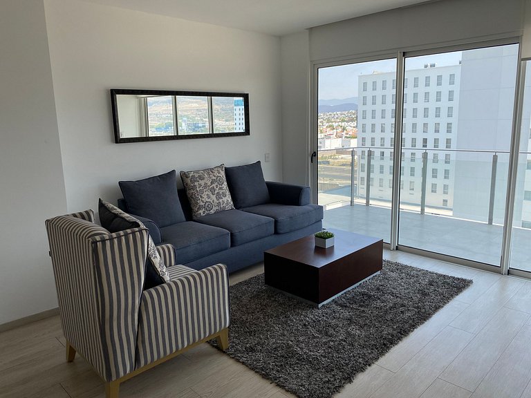 Suite de Lujo con Terraza y Alberca en Juriquilla