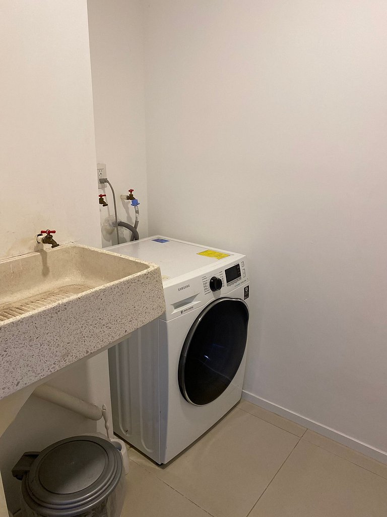 Suite de Lujo con Terraza y Alberca en Juriquilla