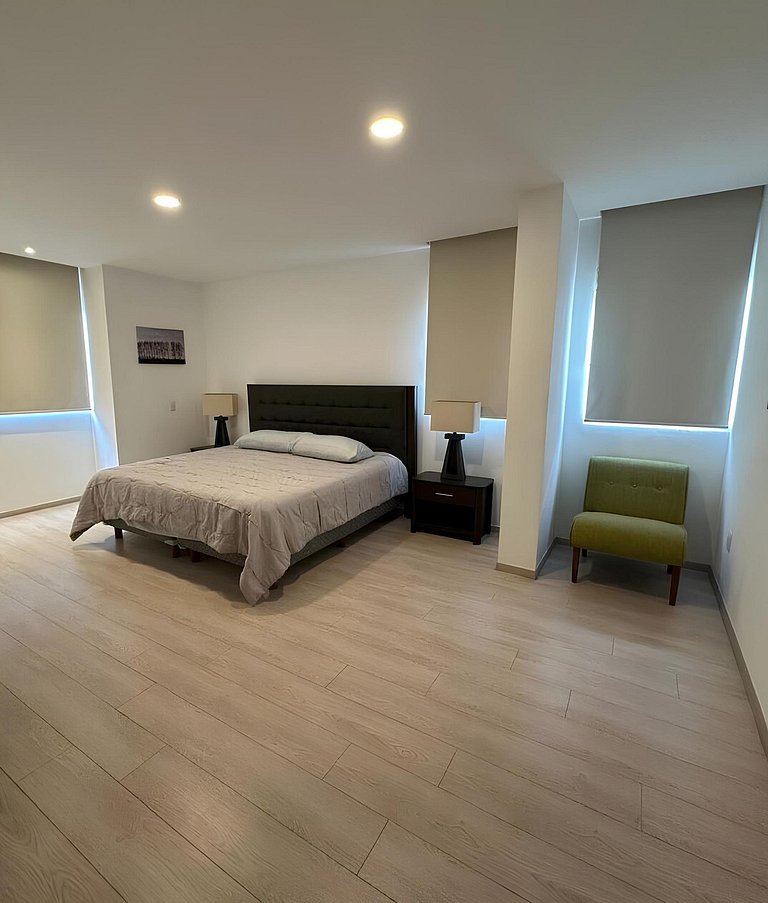 Juriquilla: Departamento con alberca y amenidades