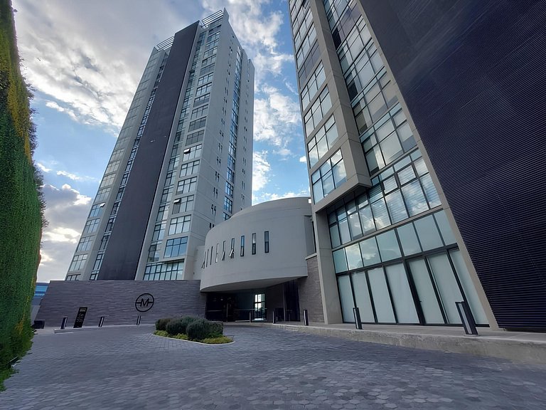 Exclusivo Complejo Vertical de Departamentos y Amenidades en
