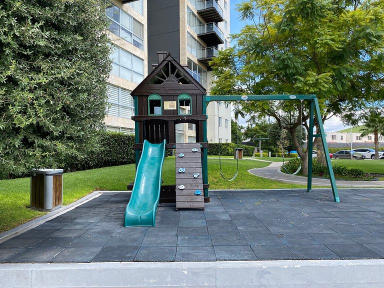 Moderno depa alberca y cancha de pádel, Juriquilla