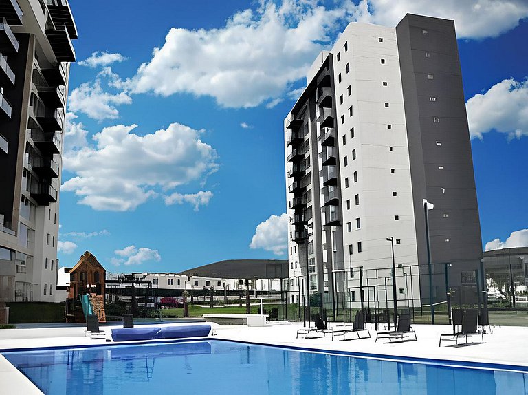 Moderno depa alberca y cancha de pádel, Juriquilla