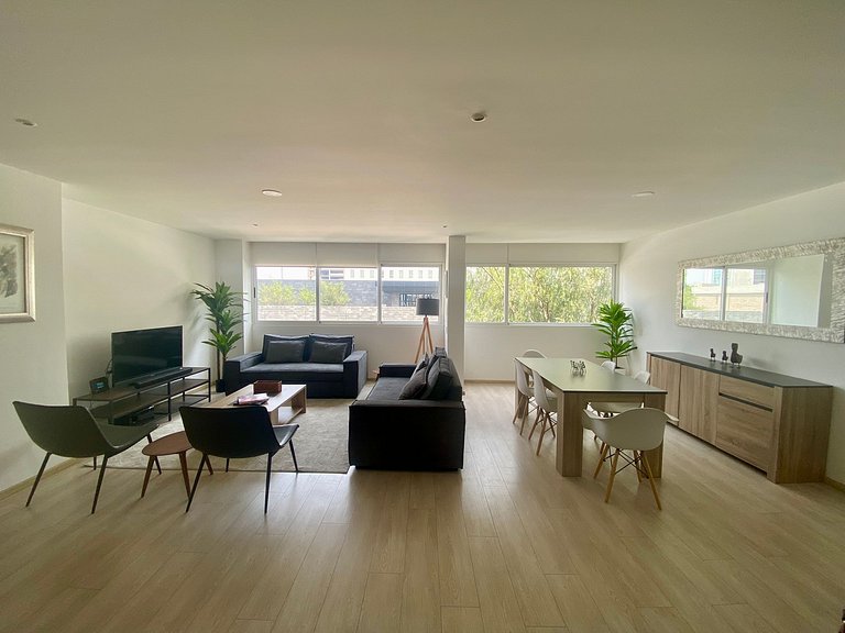 Escápate a Juriquilla: Departamento más alberca