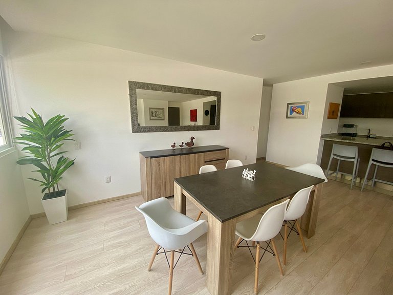 Escápate a Juriquilla: Departamento más alberca