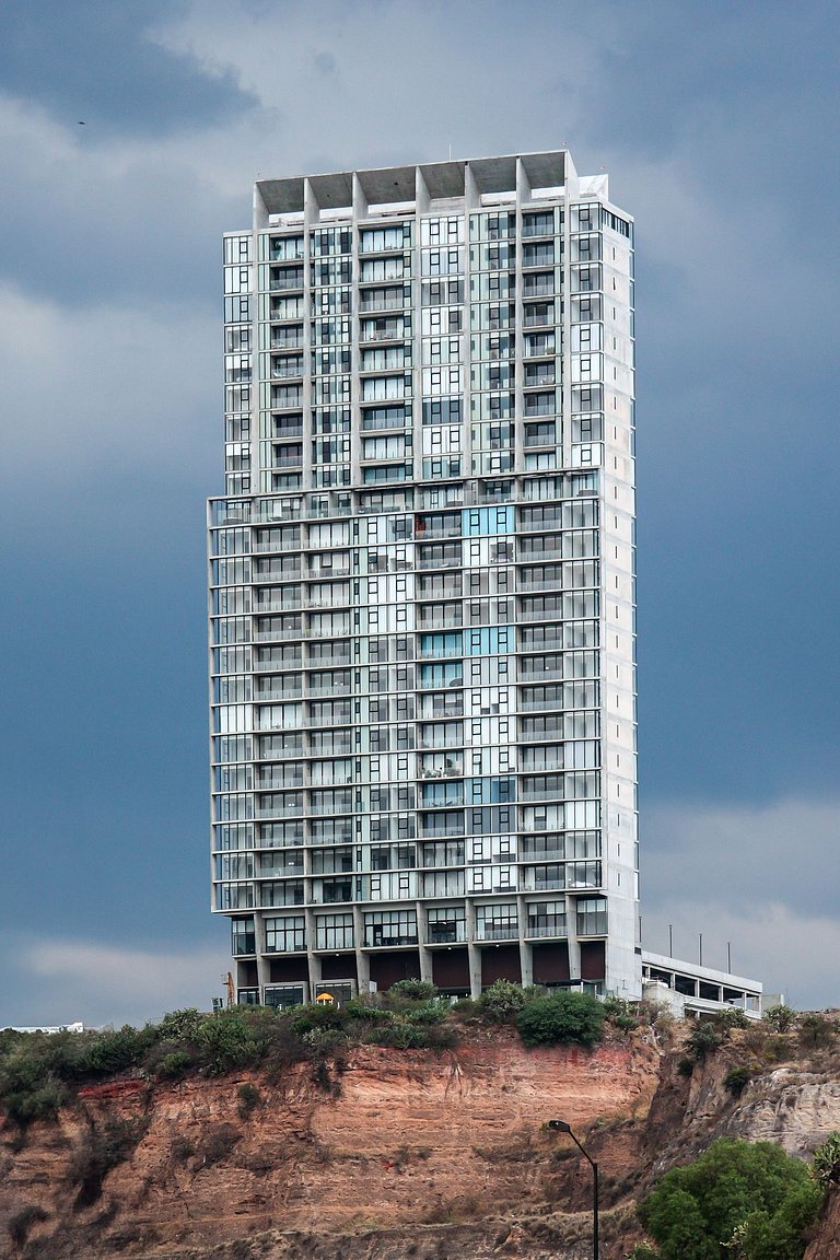 Depa premium piso 24 · Vista + Amenidades Top