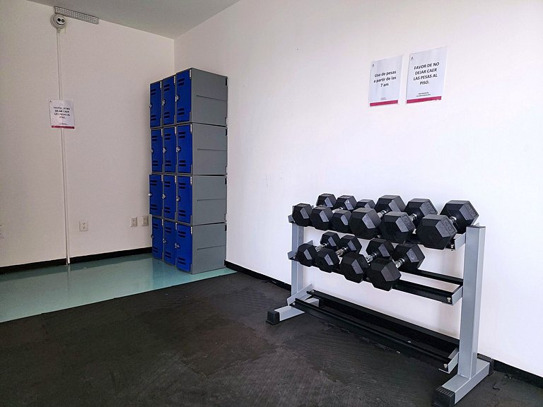 Relájate en Juriquilla Alberca, Áreas Verdes y Más