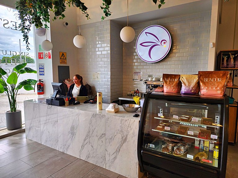 Relájate en Juriquilla Alberca, Áreas Verdes y Más