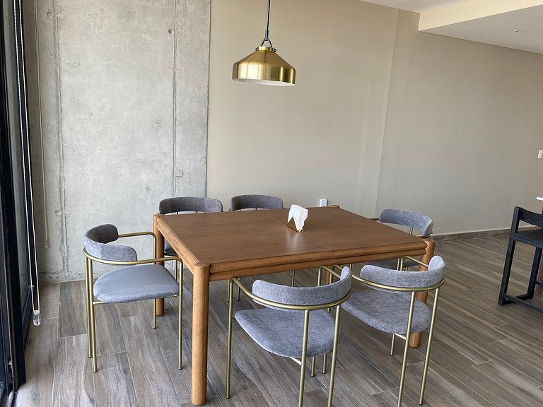 ¡Postal! 3 Habitaciones La Mejor Vista a la Ciudad