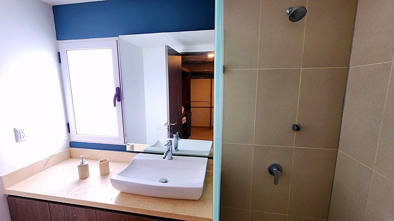 Vive en Life Juriquilla – Departamento de 3 Recámaras Amuebl