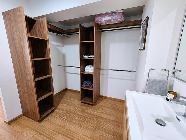 Moderno depa alberca y cancha de pádel, Juriquilla