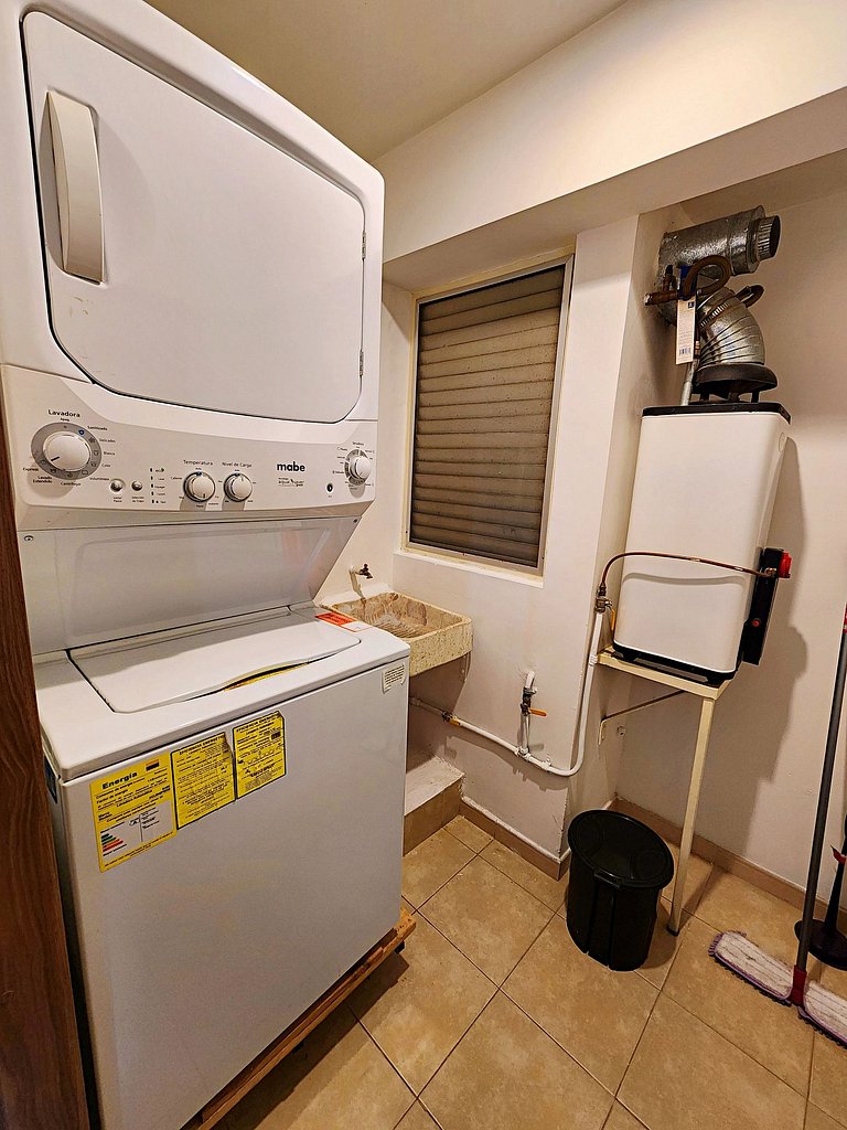 Moderno depa alberca y cancha de pádel, Juriquilla