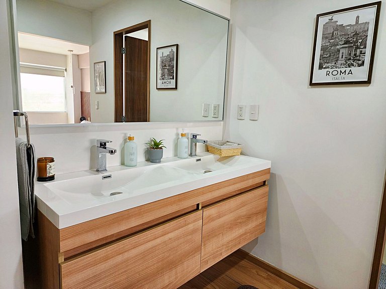 Moderno depa alberca y cancha de pádel, Juriquilla